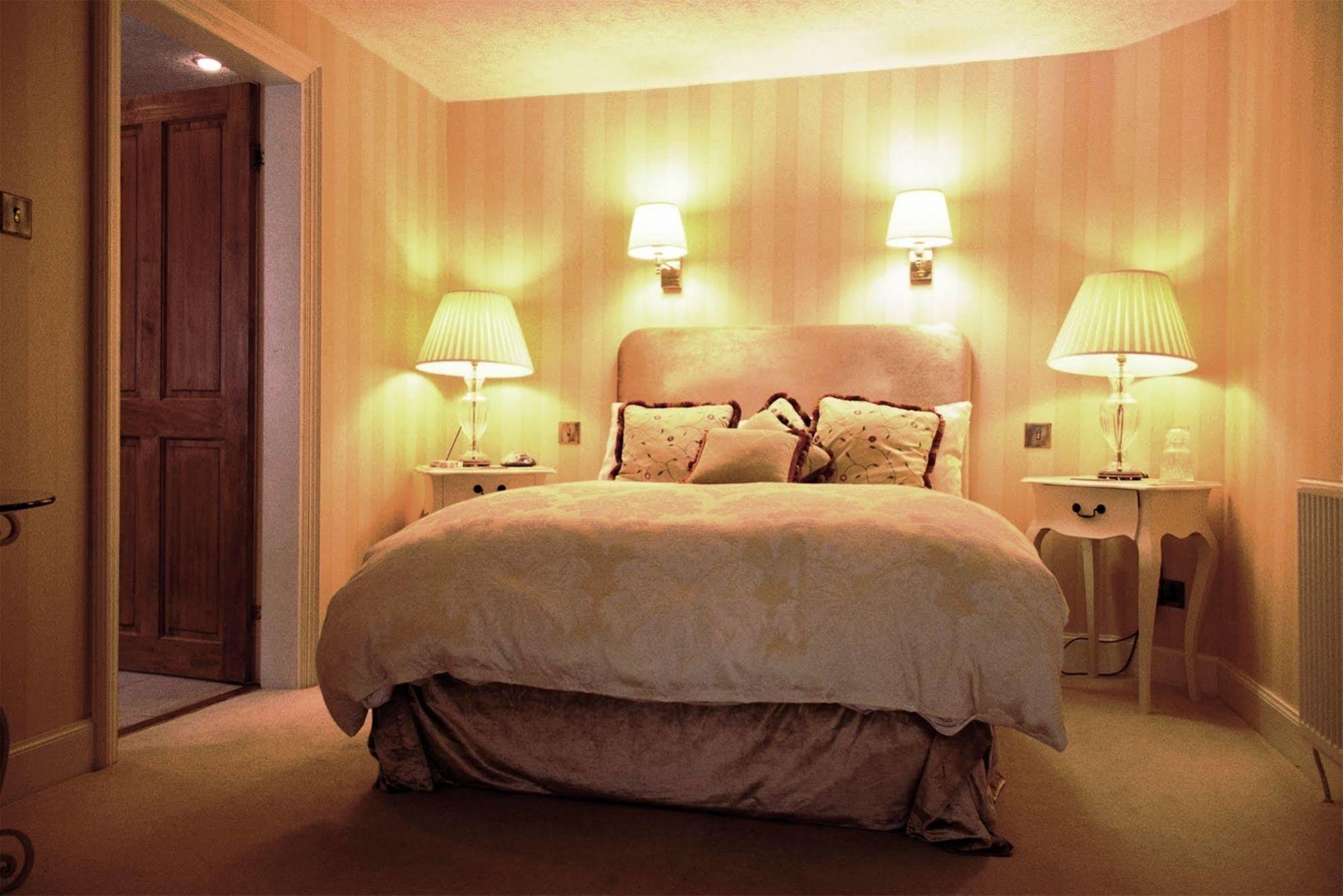 คอร์รีกัวร์ ลอดจ์ โฮเต็ล Hotel Letterfinlay ภายนอก รูปภาพ